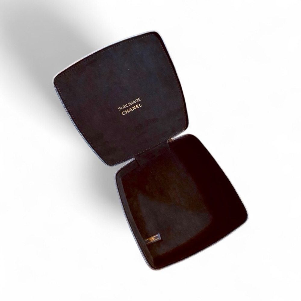 Chanel Beauty Sublimage 2024 Cosmetics Case / Jewelry Case - Picture 3 of 8